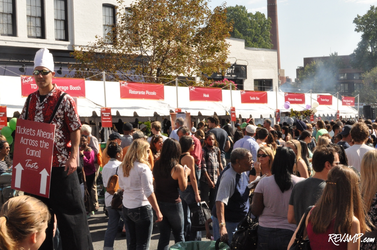 Thousands Of Washingtonians Turn Out For 2010 'Taste Of